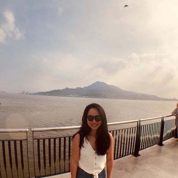 Meet your Posher, Donna - Picture 1 of 1